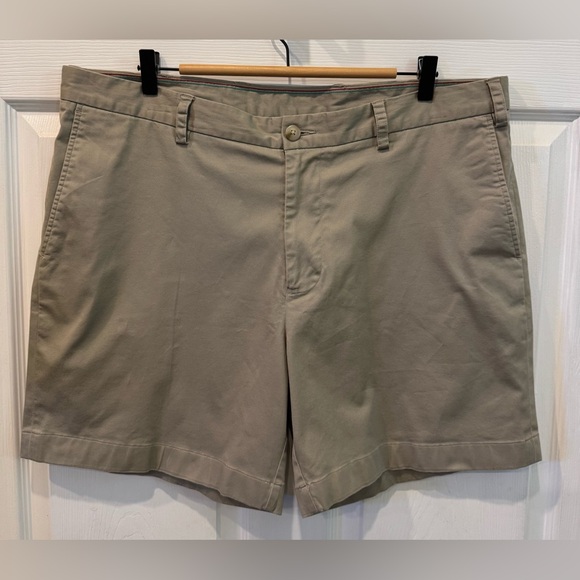 Southern Tide Other - Southern Tide Dark Khaki Shorts Cotton/Spandex Men’s Size 40